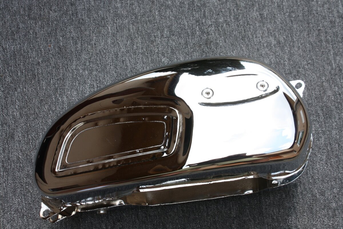 Jawa 250,350 Californian, Jawa 250 typ 590 - nádrž - 7