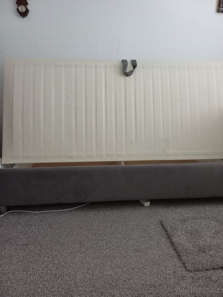 POSTEL - VELKY ÚLOŽNÝ PROSTOR - 7