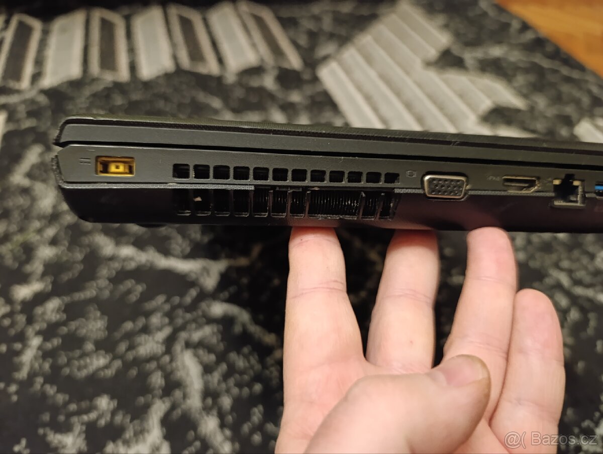 Notebook Lenovo G700 – velký notebook / na díly nebo opravu - 7