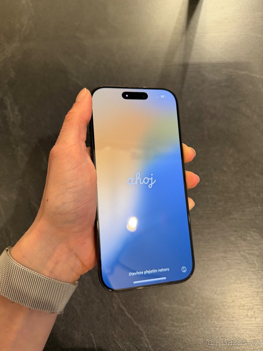 iPhone 16 Pro 128 GB, černý titan - 7