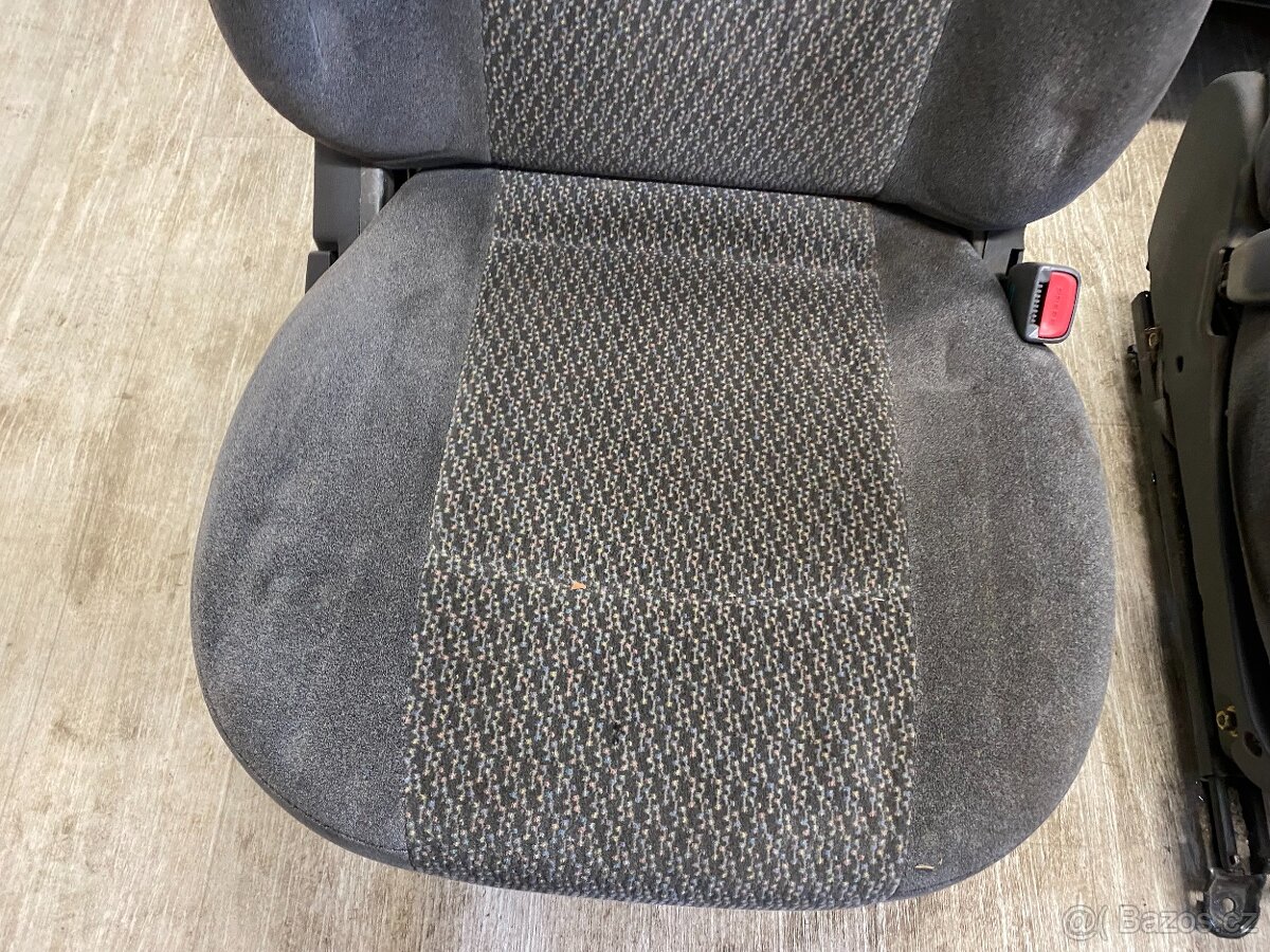 HYUNDAI SANTE FE I 2000-2006 - SEDAČKY - 7