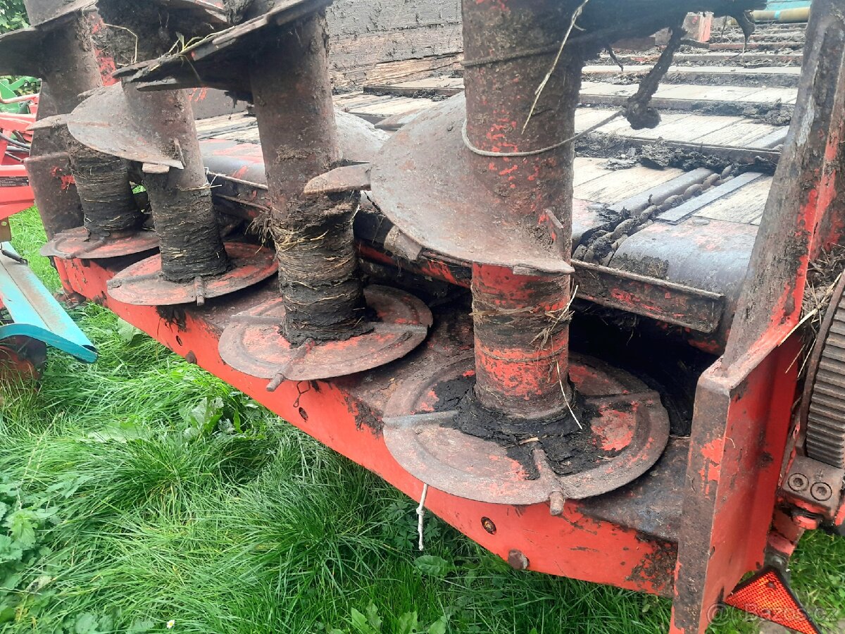 Rozmetadlo hnoje 4000 kg - 7