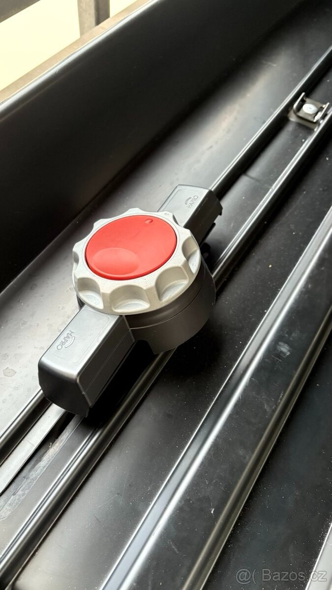 Střešní box Hapro Carver 4.5 MF + lišty Menabo Sherman - 7