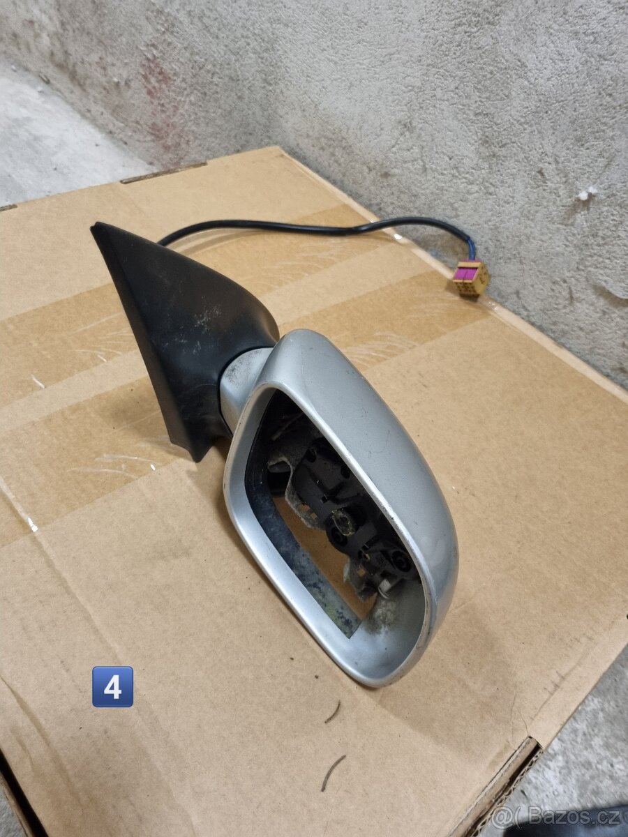 Zrcátka různé barvy na VW Passat B5.5 - 7