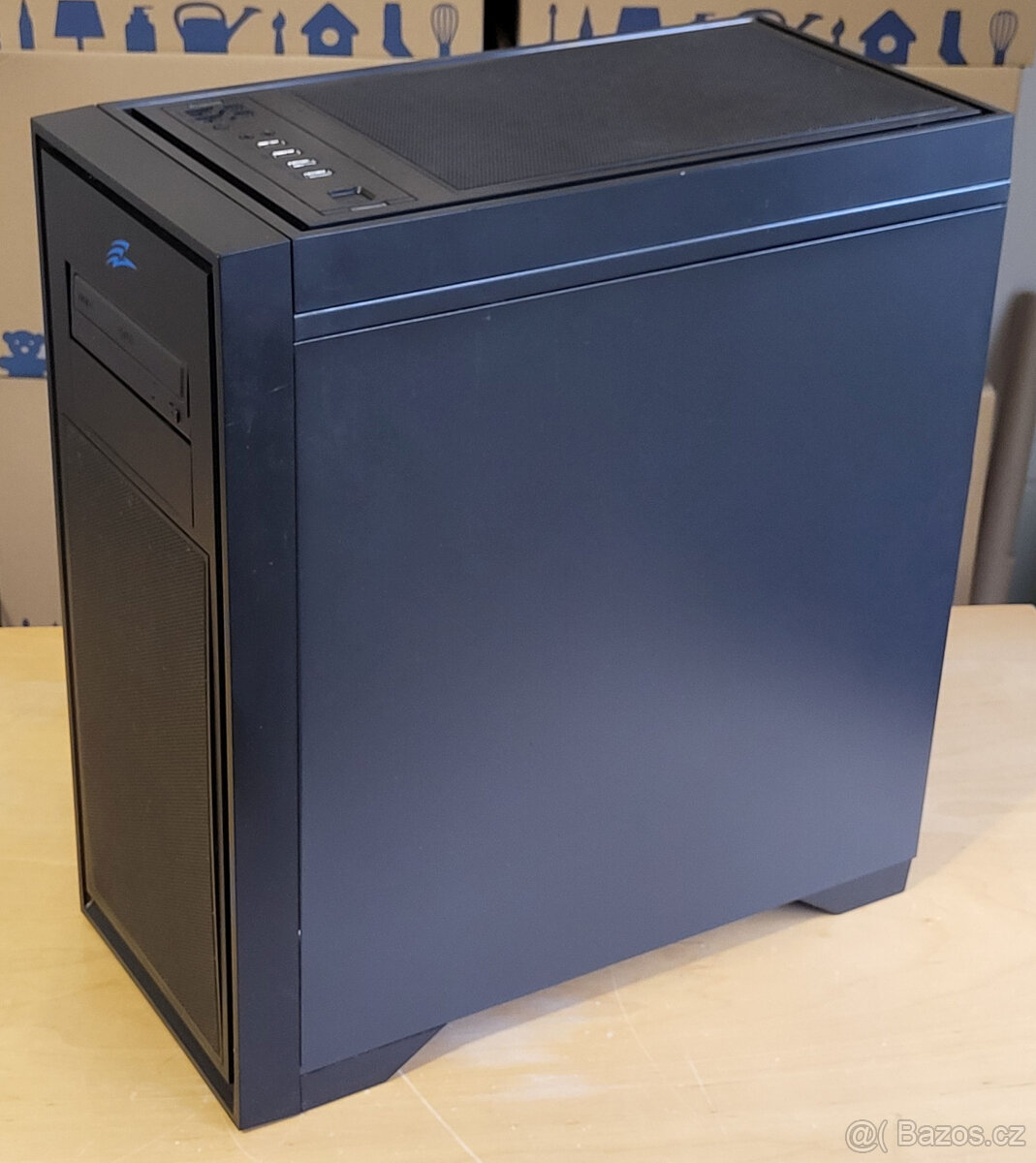 EVOLVEO T4 Herní skříň case - 7