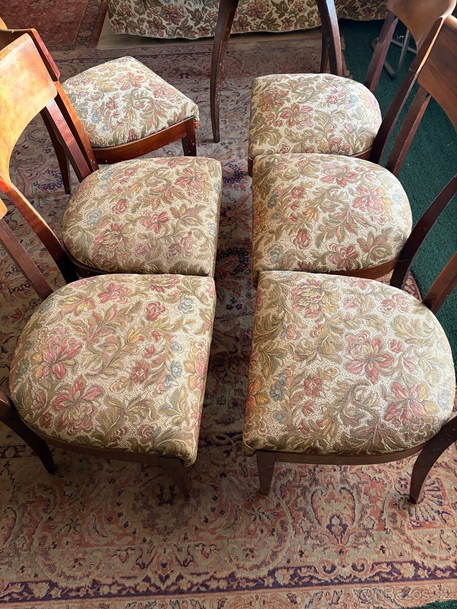 Stará křesla a nábytek - 7