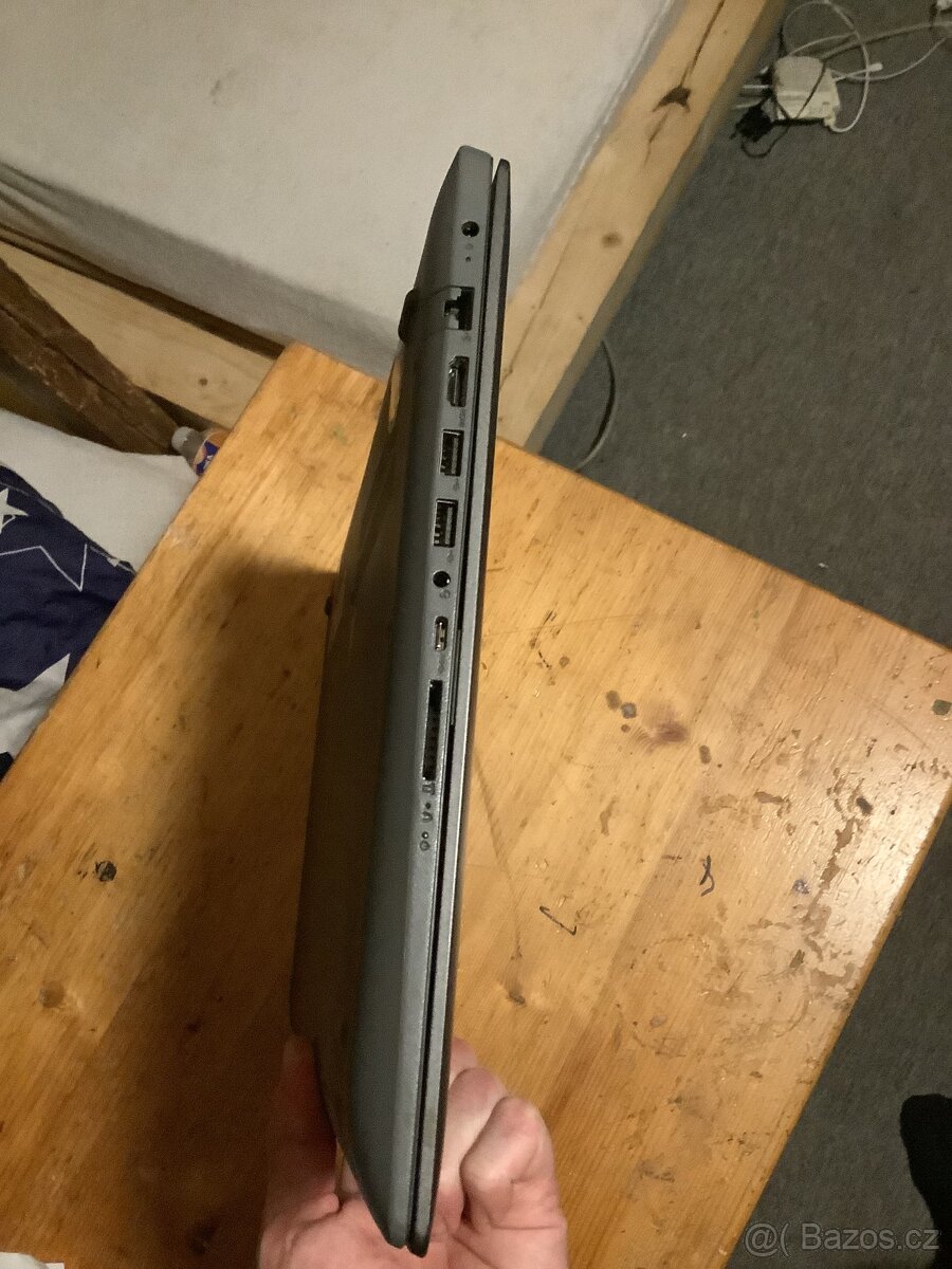 Lenovo V320-17IKB Černý, bez nabíječky a DVD mechaniky - 7