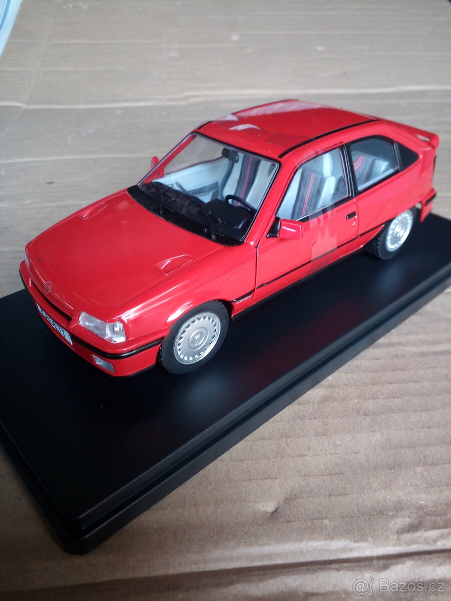 Opel Kadett GSi 1/24 White box - 7