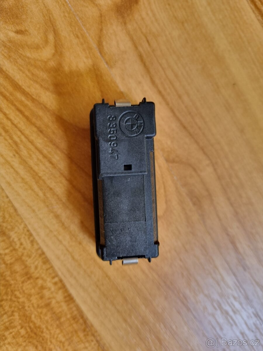 BMW e39 varovky, tlačítko zamykání, ovládání okének,Kufru - 7