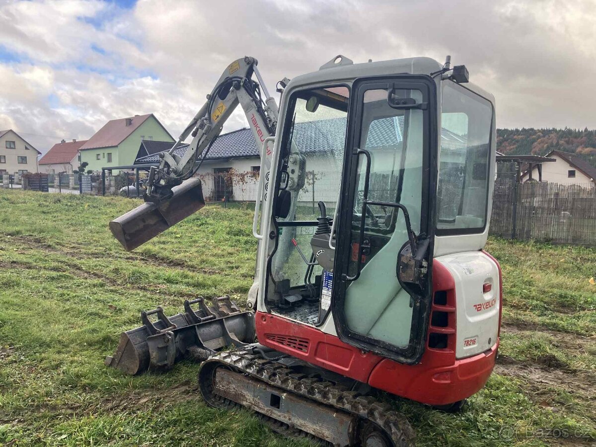 Takeuchi TB216 V4 najvyššia výbava naklapacia hlavica - 7