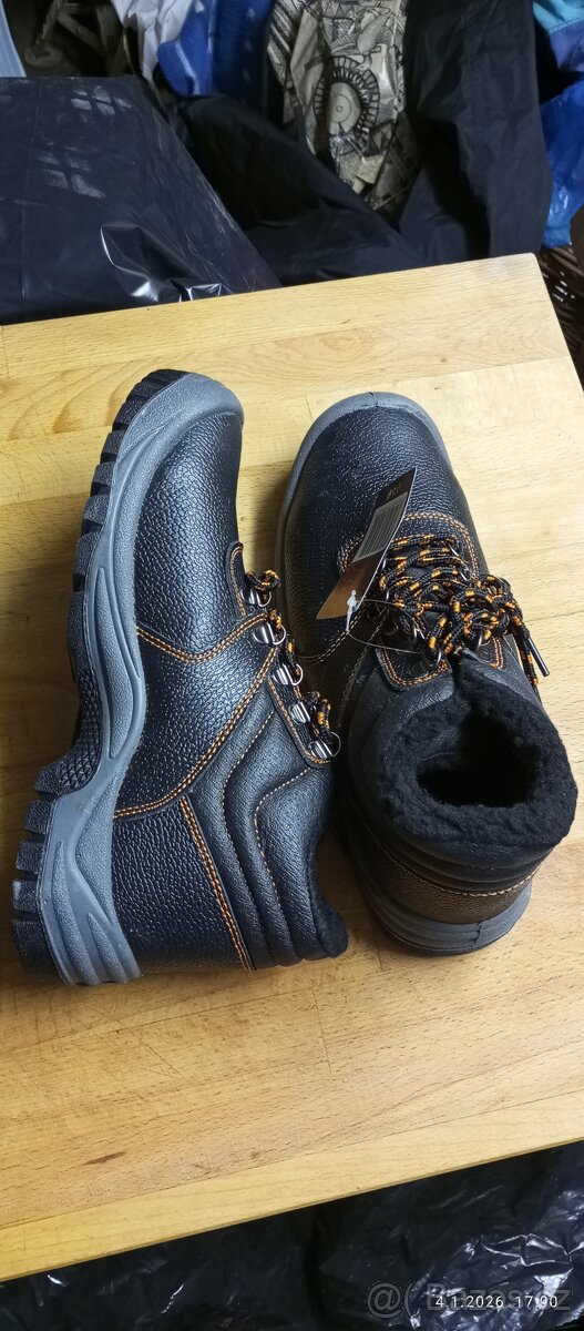 Zimní pracovní boty CXS - 7