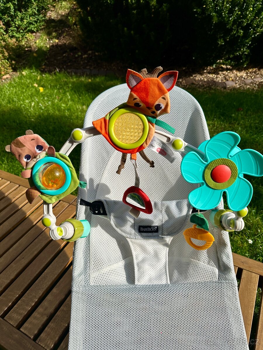 BabyBjorn lehátko Balance Soft Mesh - Silver/White Mesh - 7