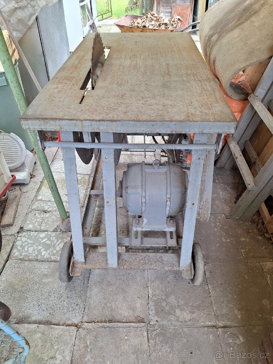 Kolébkou cirkulárku tovární výroby - 7