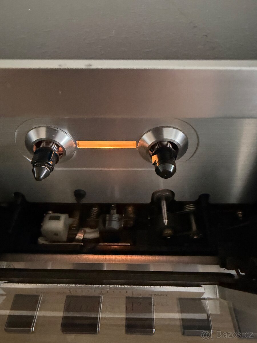 Aiwa AD-6550 Stereo Cassette Deck (1977-79) - 7