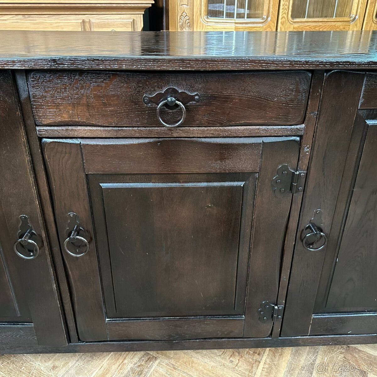 Dresoar hradní styl kování, tmavý dub celomasiv, - 7