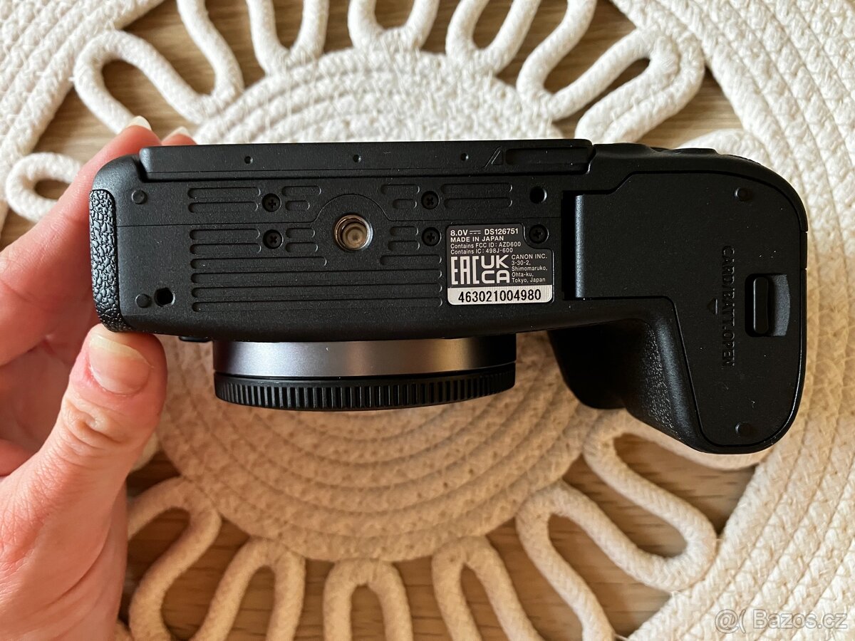 Canon EOS RP + příslušenství - 7