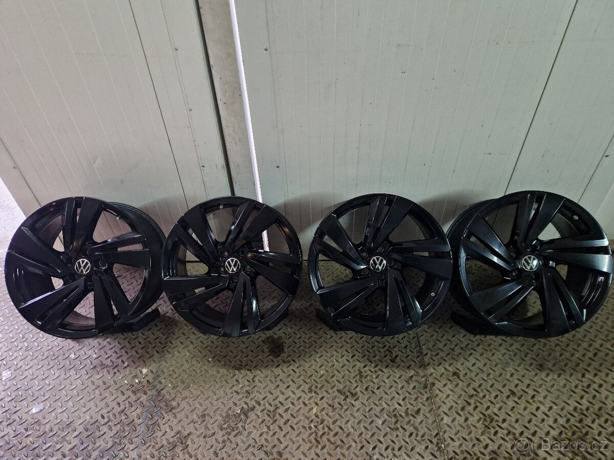 VW Nevada Touareg CR7 Rline 5x112 R20 - 7