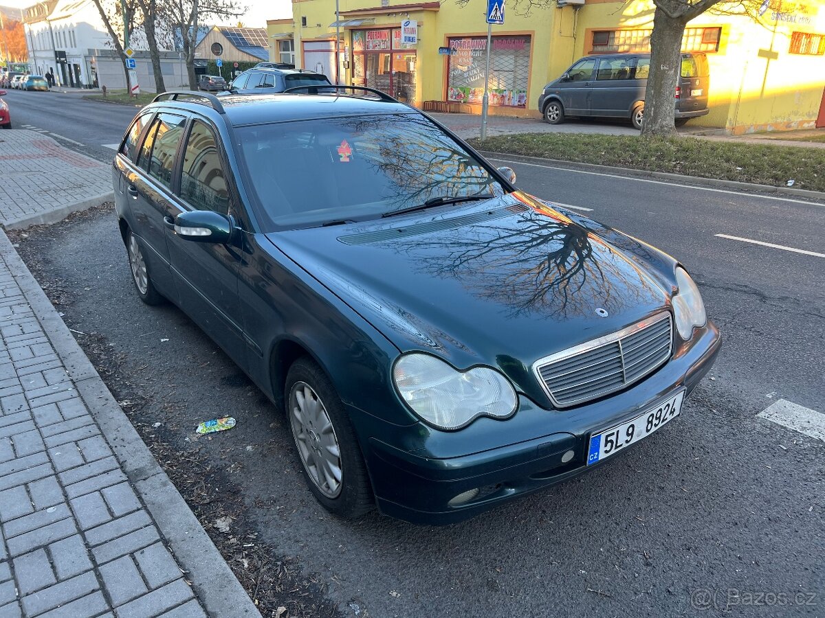 Mercedes Benz C220 W203 R.V 2002 - 7