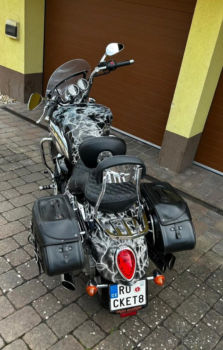 Triumph Rocket III Clasic - 7