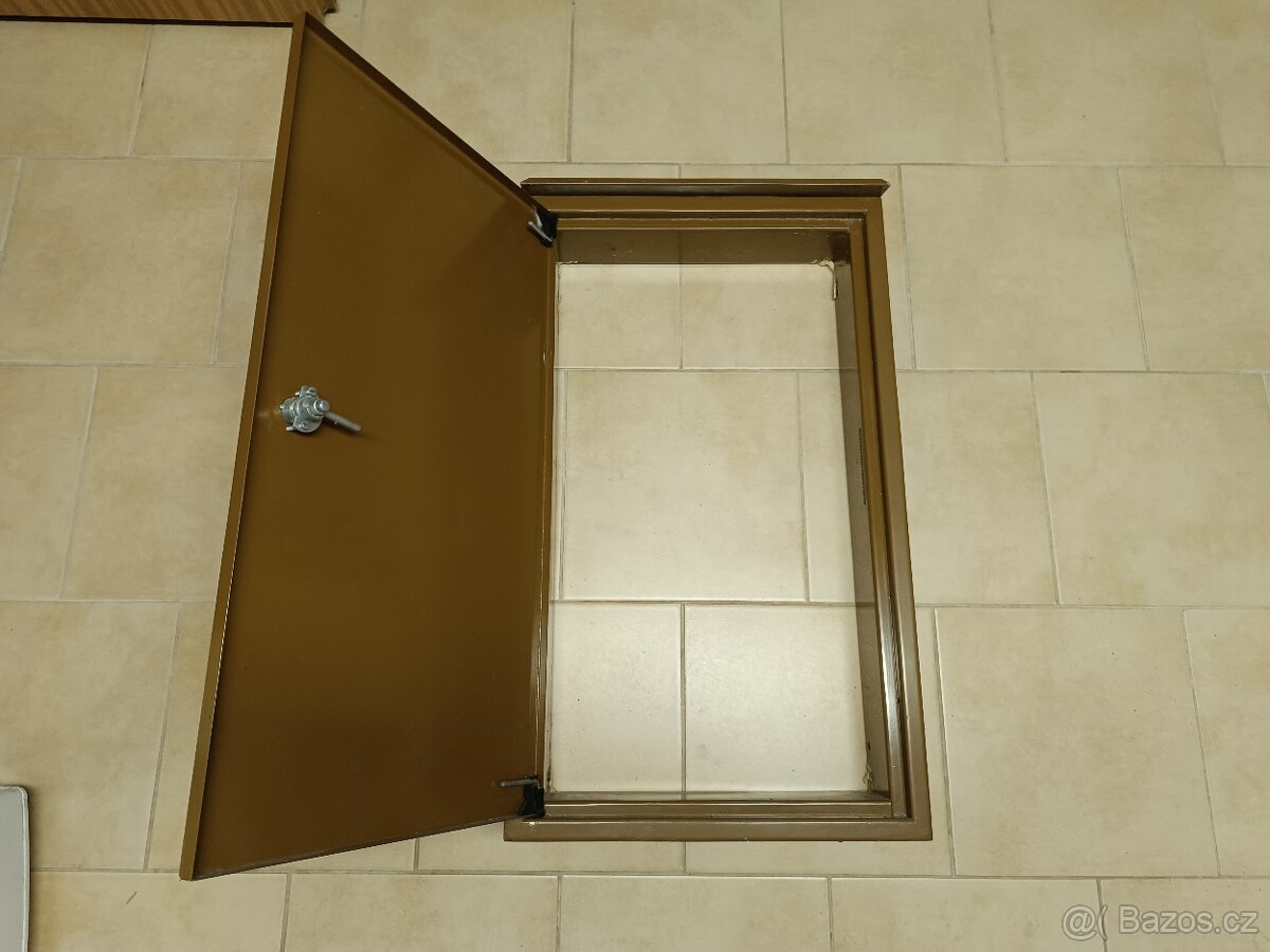 Revizní dvirka - 7