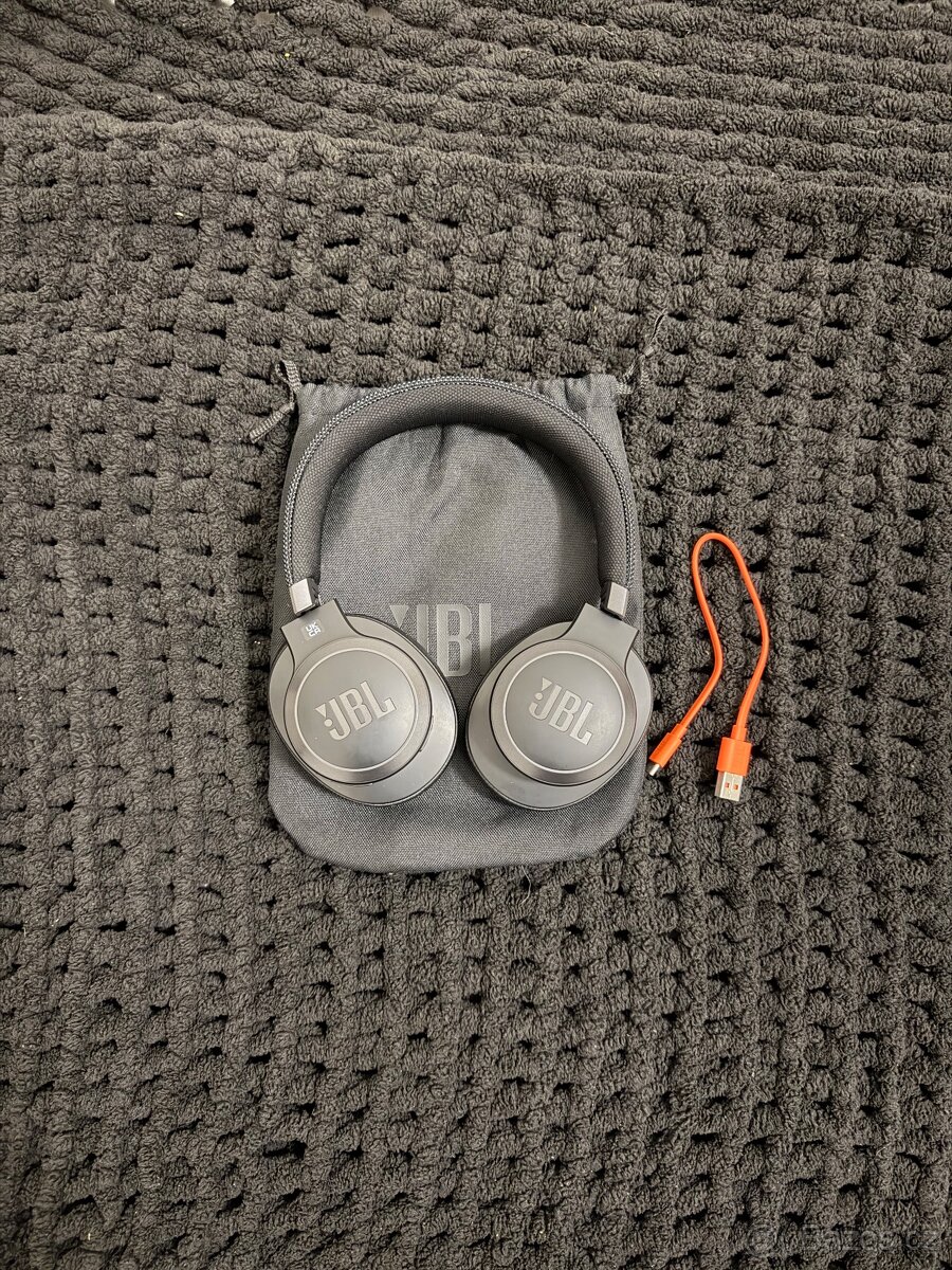 Sluchátka JBL Live 770NC - 7
