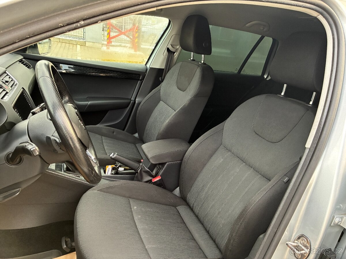Škoda Octavia 2.0TSI 140kW AUTOMAT STYLE DPH - 7