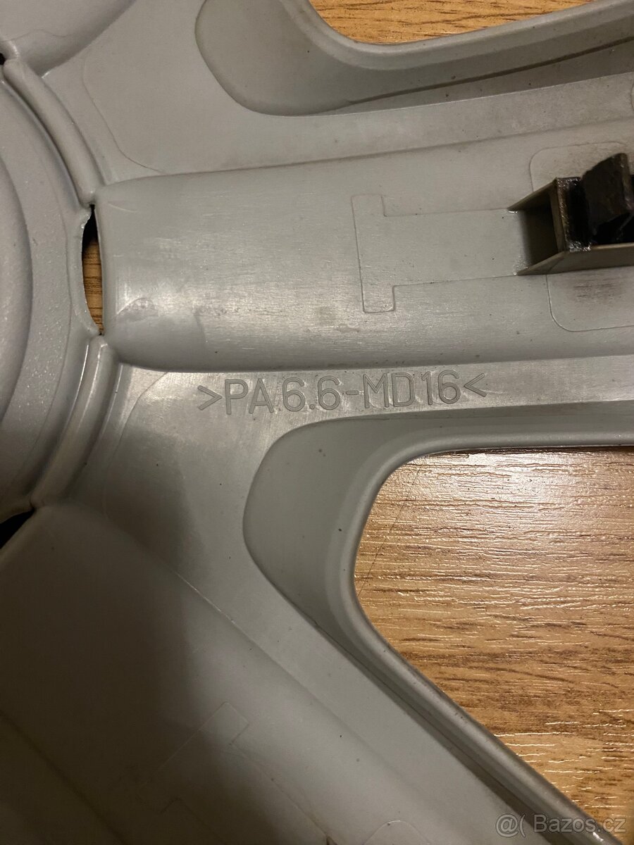 Volkswagen Stříbrné Poklice Na Auto 15” - 7