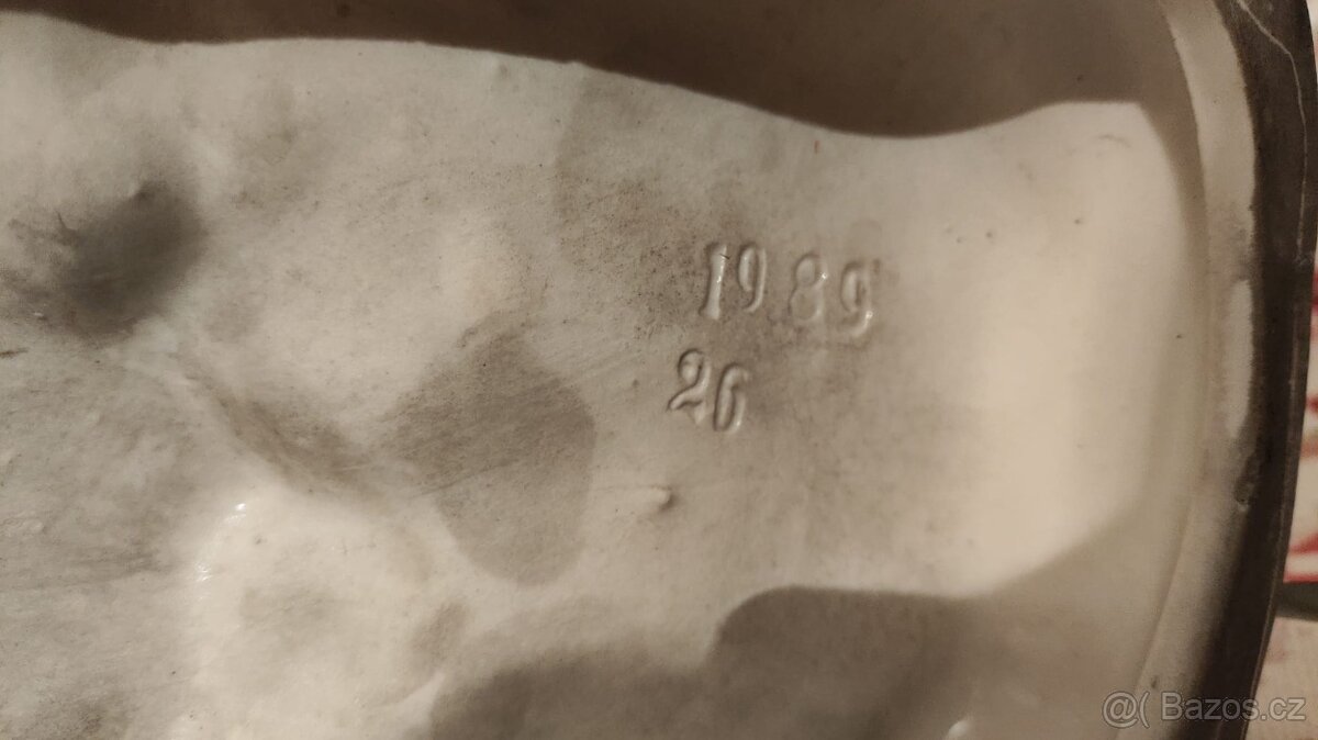 Royal Dux - Chlapec na oslovi - 7