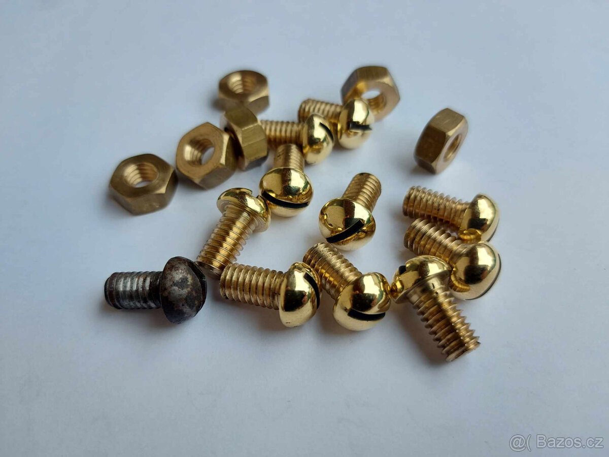 polgulaté šrouby - 7