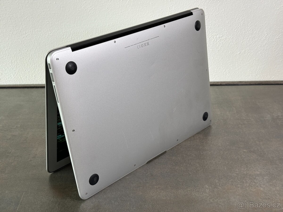 MacBook Air 13" 2014 / i5 / 4GB / 128GB SSD - DPH - 7