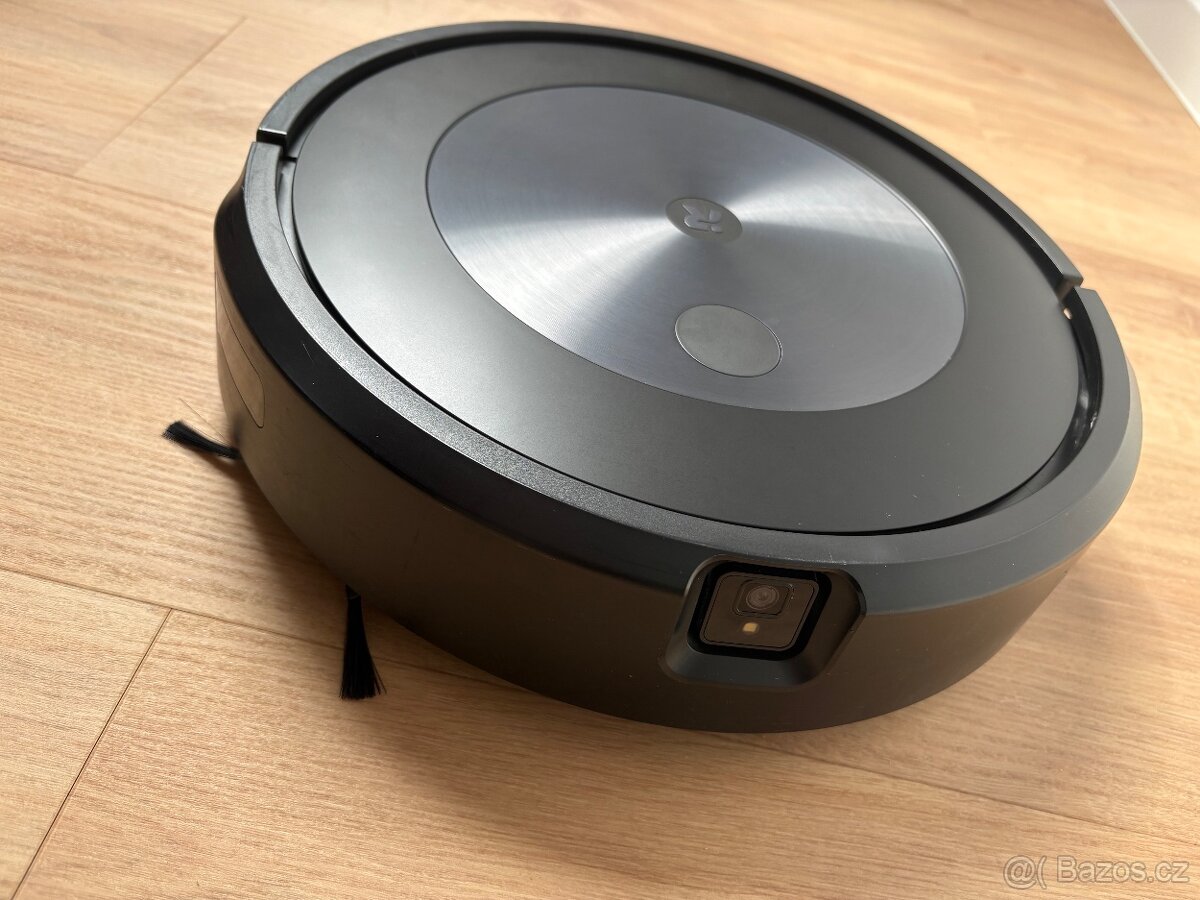 iRobot Roomba j7 - 7