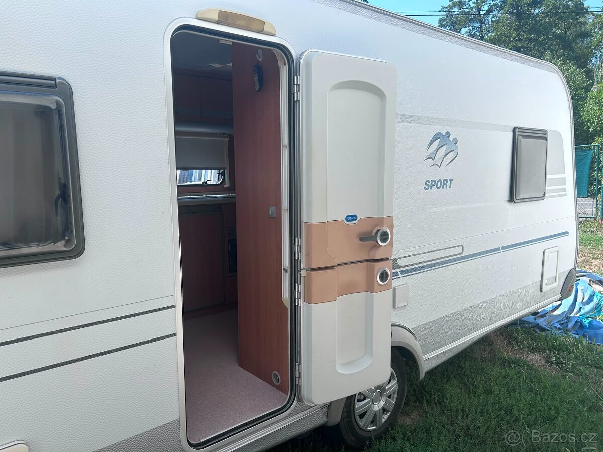 Karavan knaus sport s klimatizací a moverem - 7