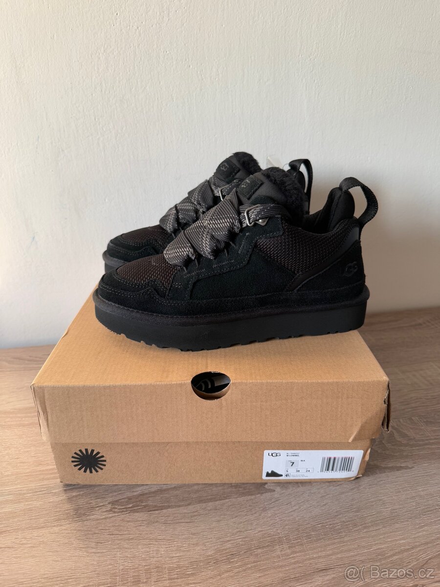 UGG Lowmel Black (Women’s) - 7