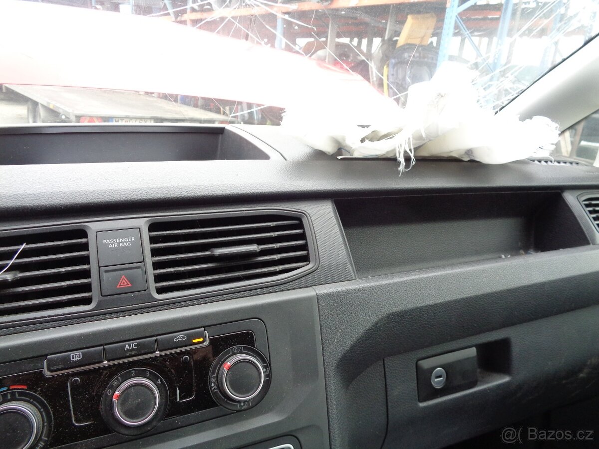 volkswagen caddy IV 2,0tdi, Rozprodám na náhradní díly - 7