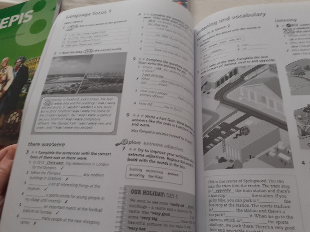 Eyes open 1 student´s book + workbook - 7