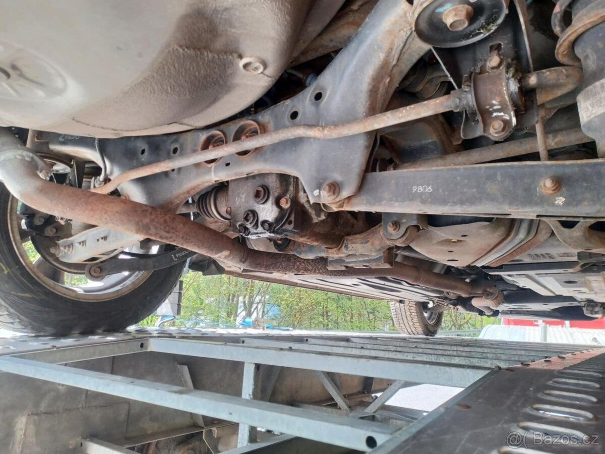 Rozpredám Subaru Outback 2.0D 110kw EE20 2010 - 7