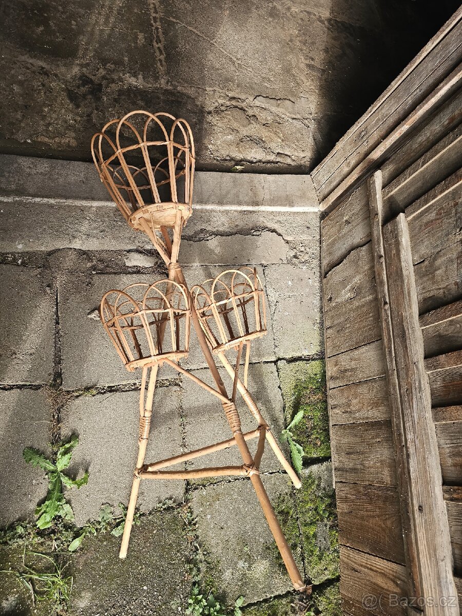 Bambusový stojan na květiny - 7