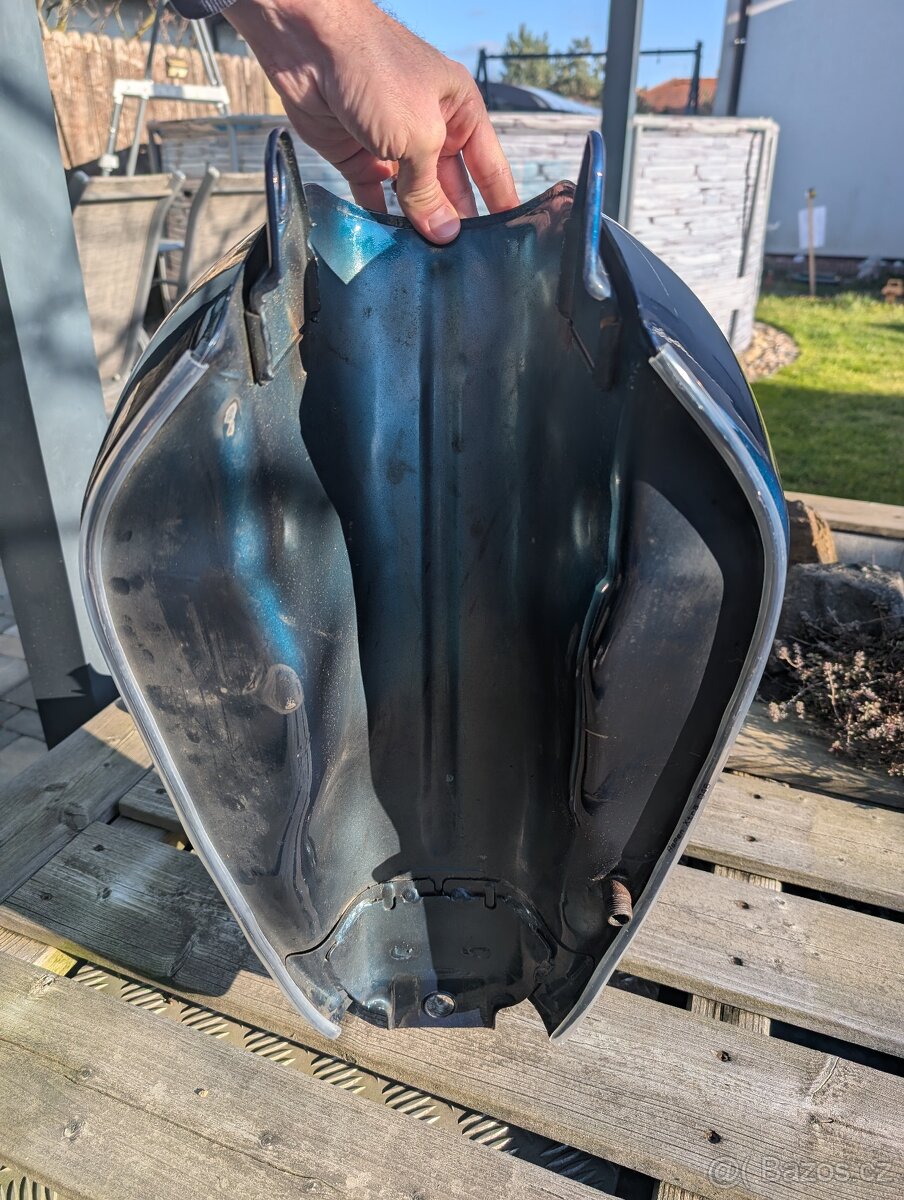 Nádrž Honda CX500c - 7