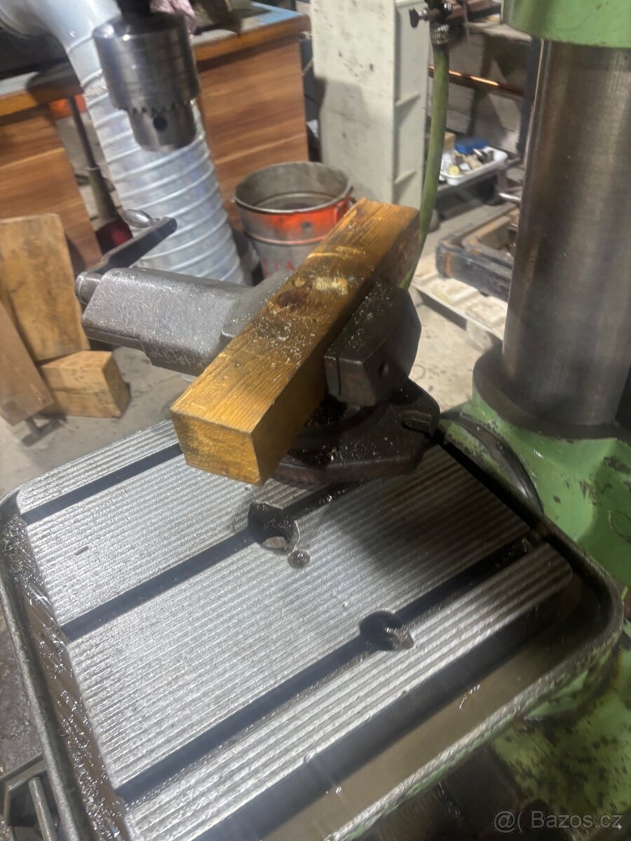 Prodám sloupovou vrtačku v dobrém stavu - 7