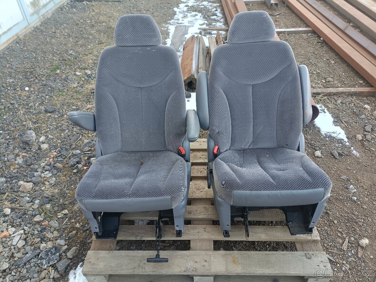 Sedačky Chrysler - 7