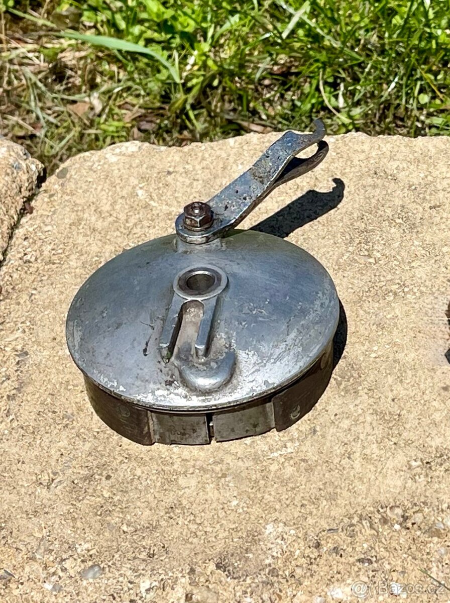 Jawa 50 550 pařez - přední brzda - 7