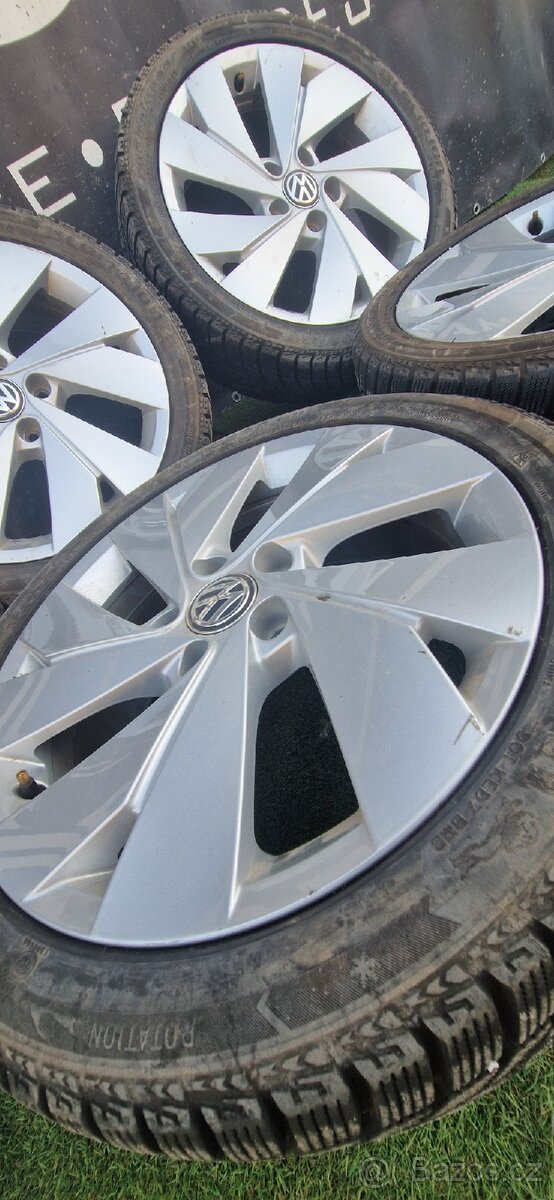 5x112 vw golf 8 R17 +❄️ zimní pneu ZÁNOVNÍ STAV - 7
