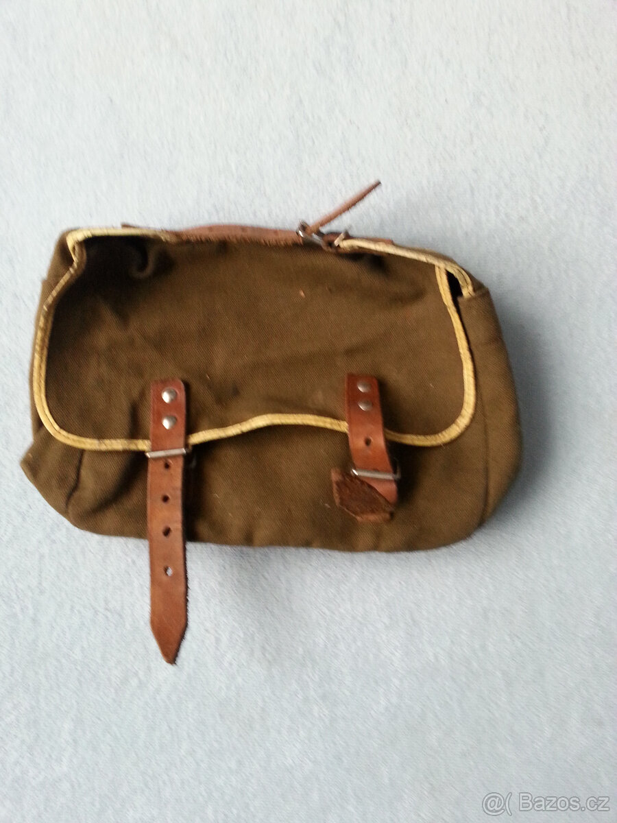 Retro batohy a chlebníky - 7