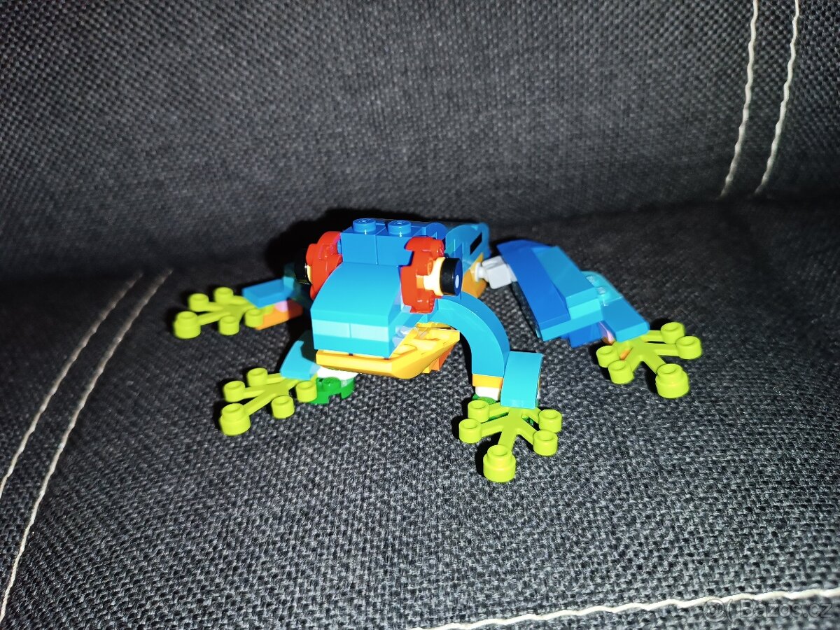 Lego Creator 31136 Exotický papoušek - 7