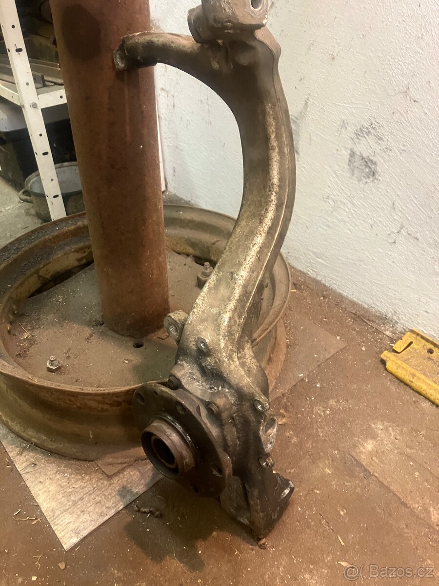 Přední Tehlice Audi a4 b7 - 7