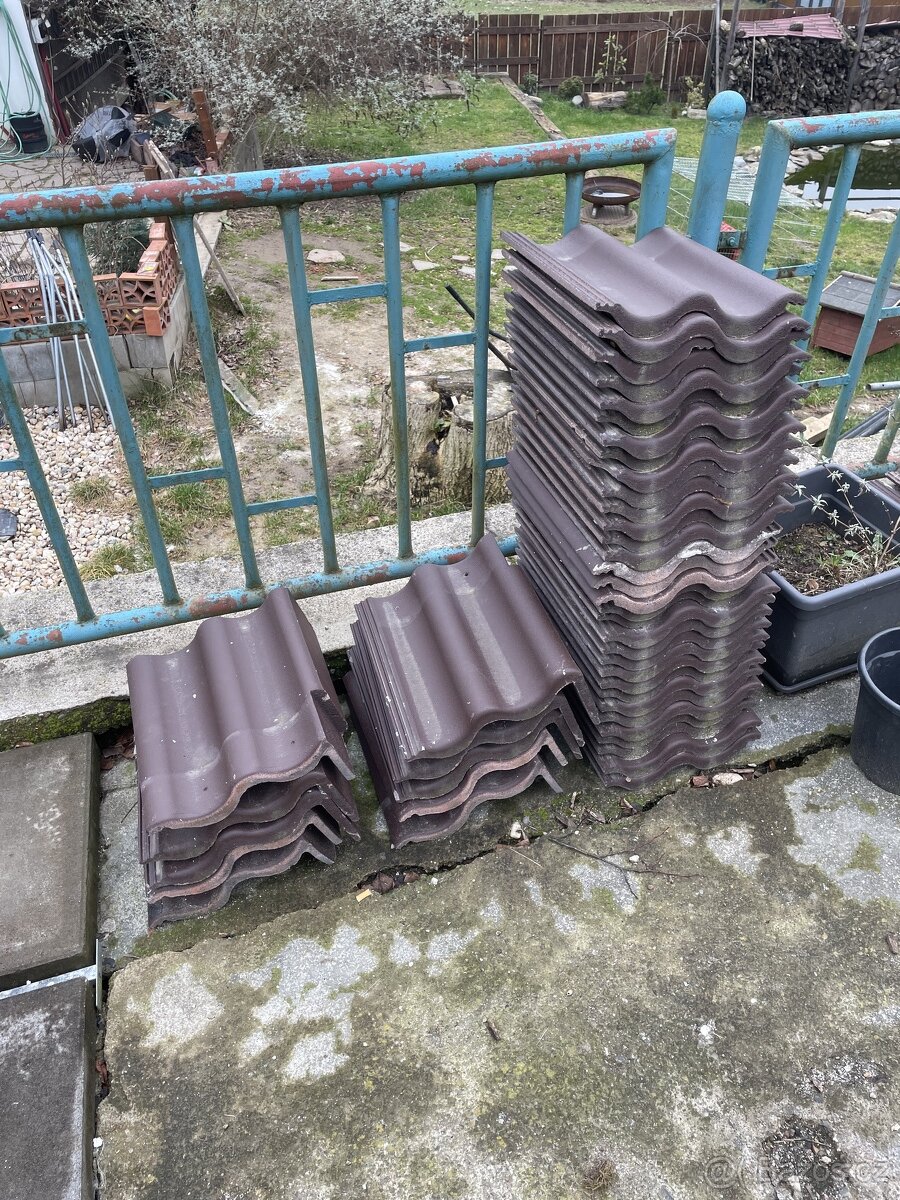 Tašky že stříšky nad vchodem - 7