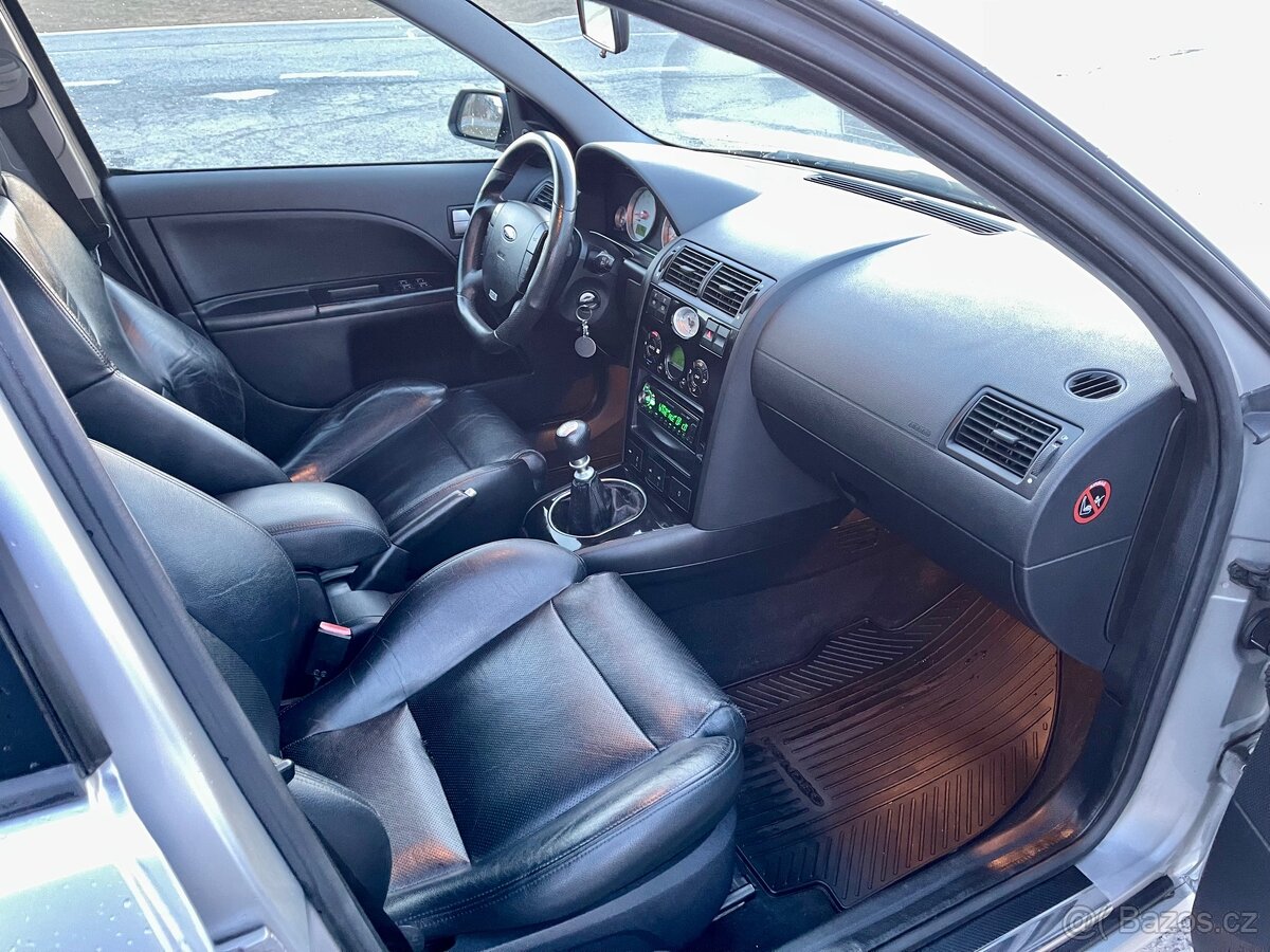 Ford Mondeo ST220 - 7