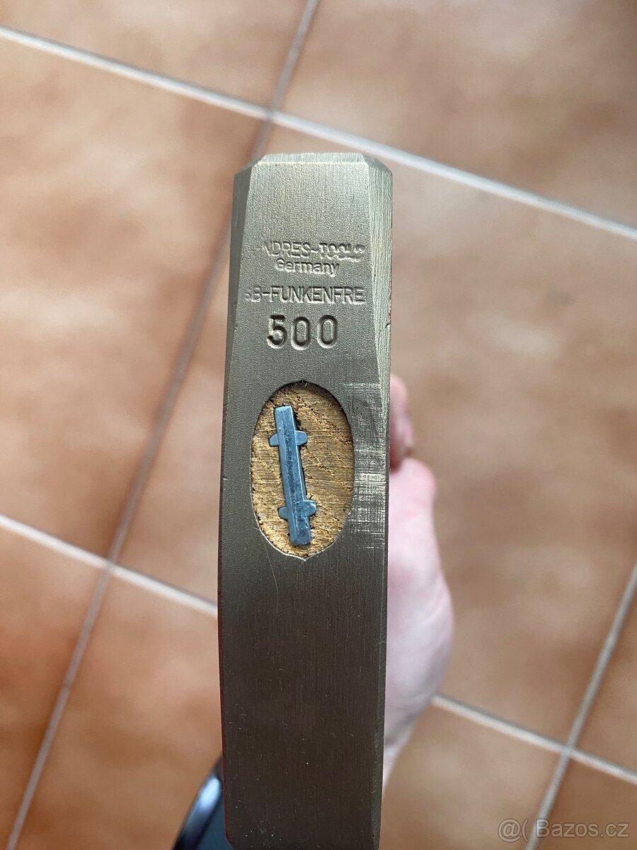 Profesionální sada nejiskřivého nářadí v kufru - 7