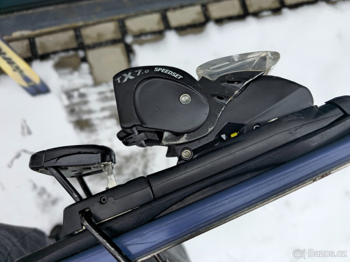 Lyže Dynastar + hůlky - 7