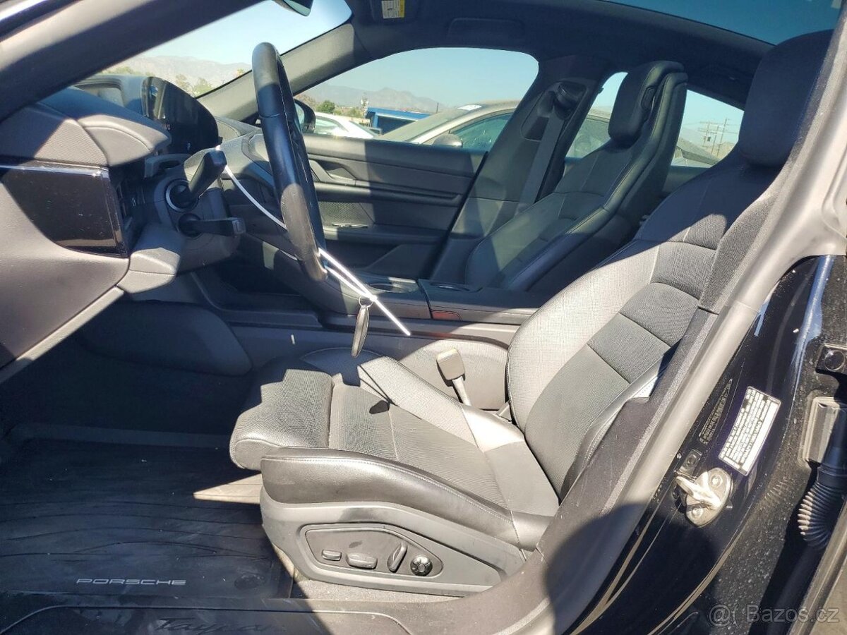 Porsche Taycan 2022 - 7